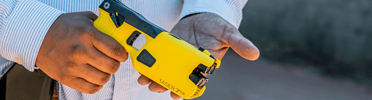 opplanet-dvor-45111-self-defense-gear-from-taser-large